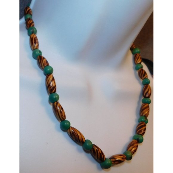 Men's Wooden Necklace - Picture 3 of 4